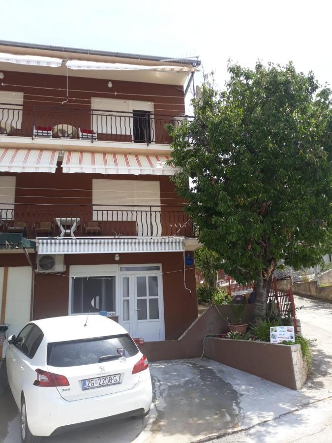 Apartmani Alena Trogir Exterior photo